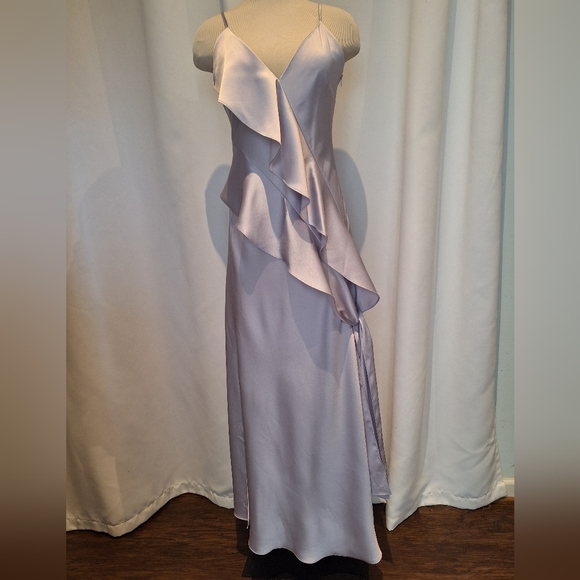 Gianni Bini Dresses & Skirts - Gianni Bini lilac colored formal dress size 6